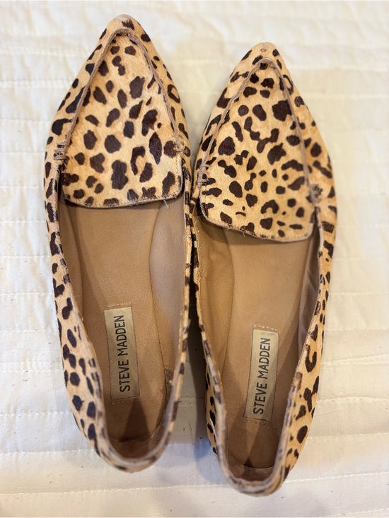 Steve Madden Shoes - Steve Madden Feather Leopard Print Calf Hair Pointed Toe Loafers Womens 8.5
